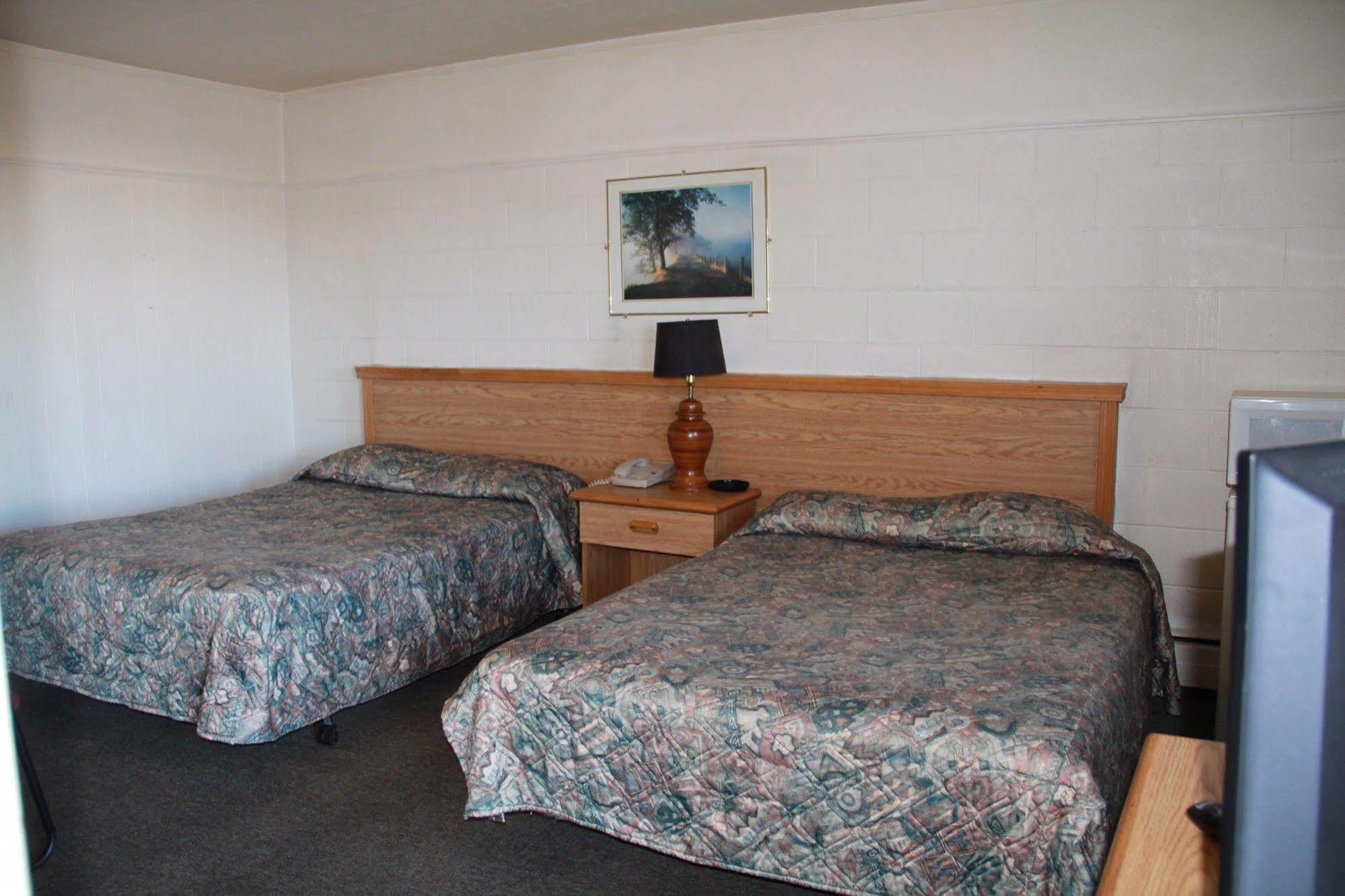 Bluebird Motel Innisfail Eksteriør bilde